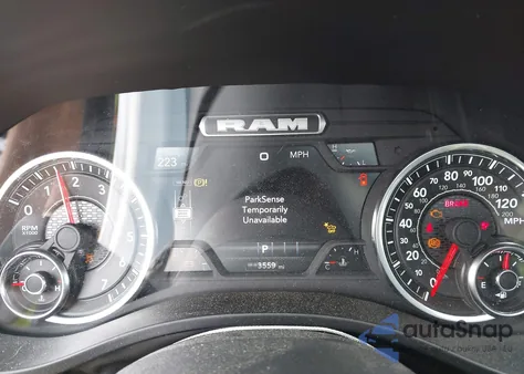 2025 Ram 1500 Laramie 4X4 6'4 Box z USA, uszkodzony, nr VIN 1C6SRFRP2SN520862